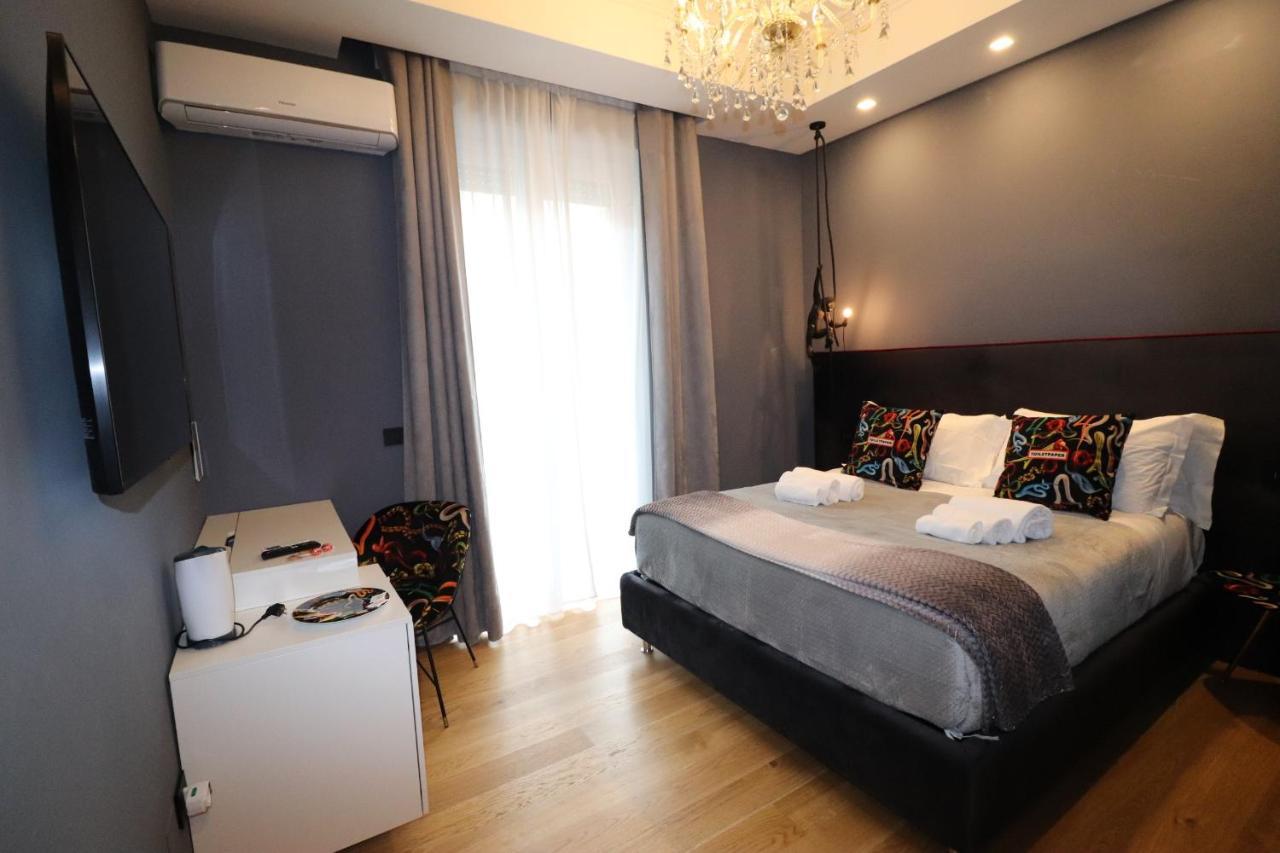 Aron Only Suites Bed And Breakfast Pescara Exterior foto