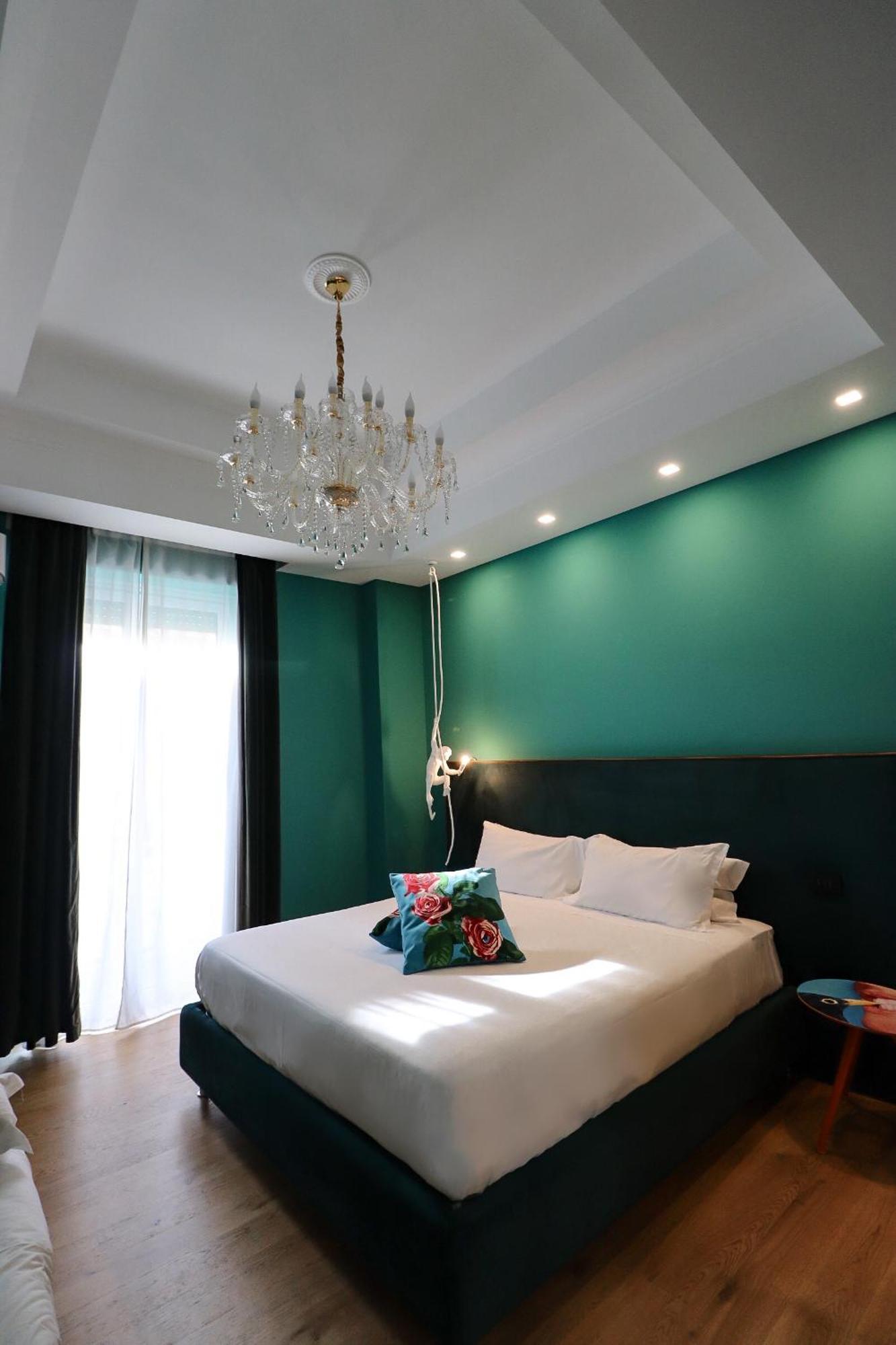 Aron Only Suites Bed And Breakfast Pescara Exterior foto